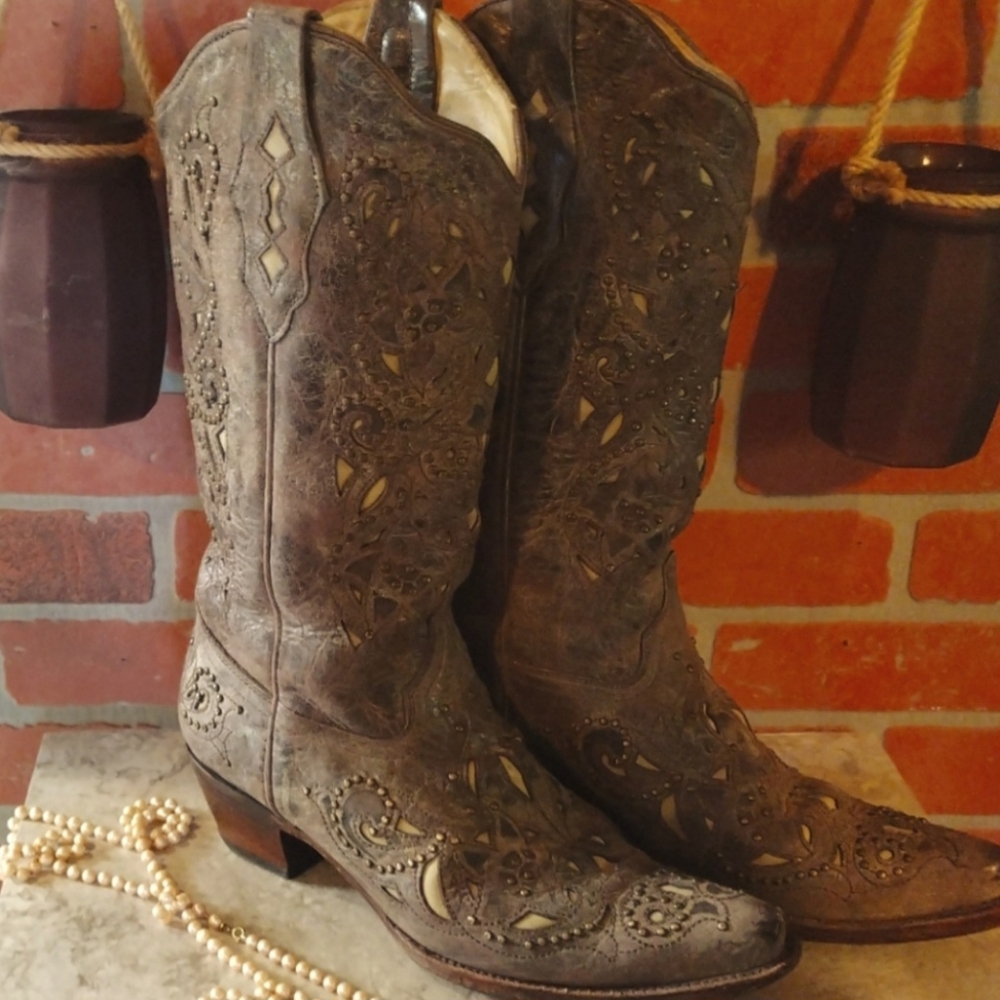 Womens Corral  Brown Leather Cowgirl Boots Size 10.5 with Cutout Design